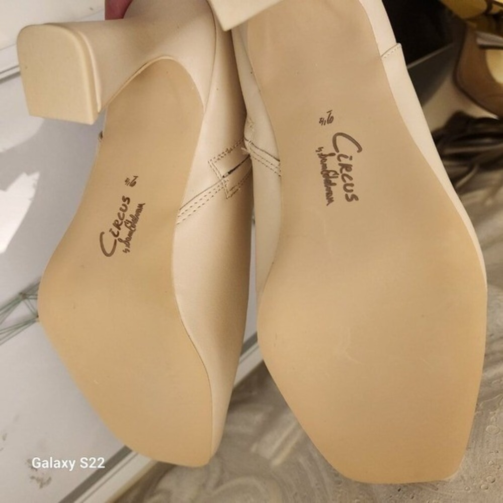 Circus Sam Edelman Emma Boots 9.5 Vanilla Square Toe Flared Heel Ankle Booties - Picture 10 of 11